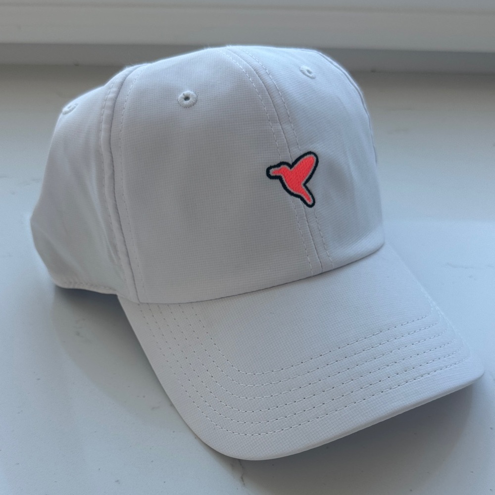 Birddogs performance white golf hat. NWOT